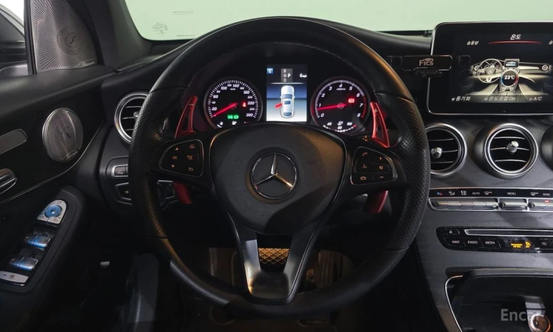 Mercedes-Benz GLC 300, снимка 13 - Автомобили и джипове - 52900133