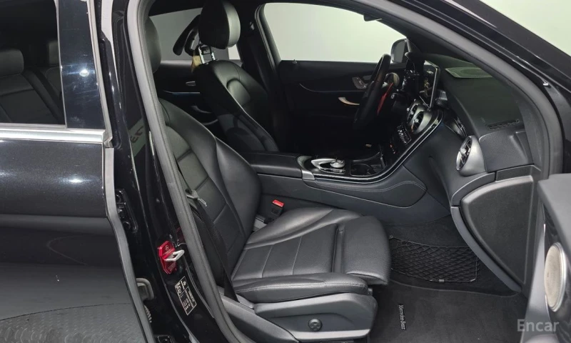 Mercedes-Benz GLC 300, снимка 11 - Автомобили и джипове - 52900133