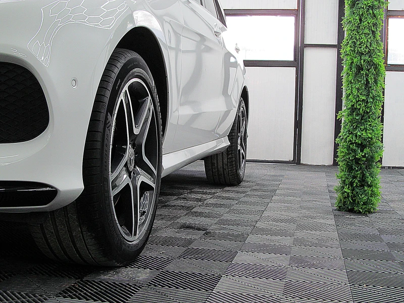 Mercedes-Benz GLE 350 PANORAMA/AMG-line/9gt/PODGREV/СОБСТВЕН ЛИЗИНГ, снимка 9 - Автомобили и джипове - 53167485