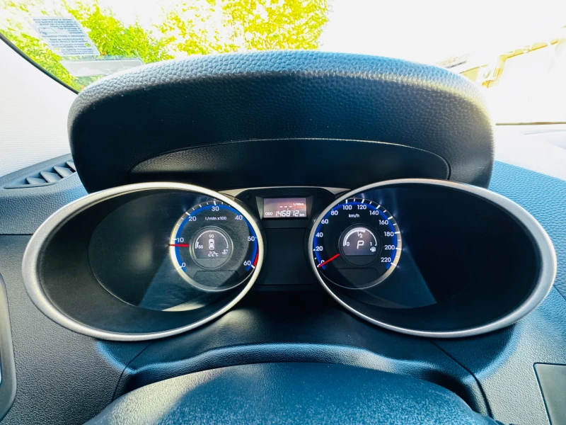 Hyundai IX35 2.0 CRDI GT PREMIUM, снимка 9 - Автомобили и джипове - 53308245