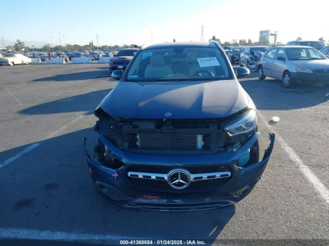 Mercedes-Benz GLA 250 Keyless* 360* Digital dash, снимка 2 - Автомобили и джипове - 49529250