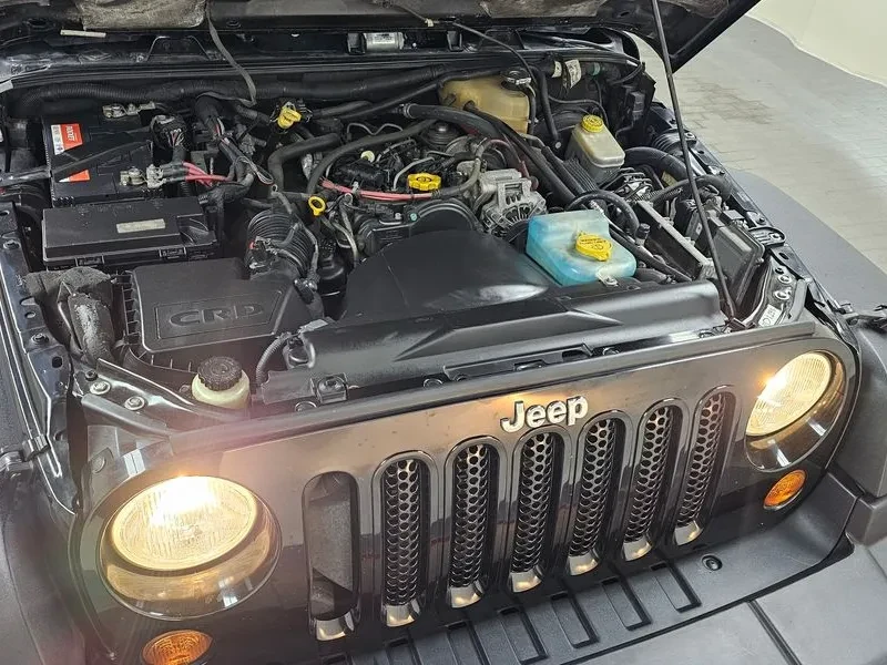 Jeep Wrangler (Jk) 2.8 Diesel Rubicon 4-Door, снимка 6 - Автомобили и джипове - 55264141