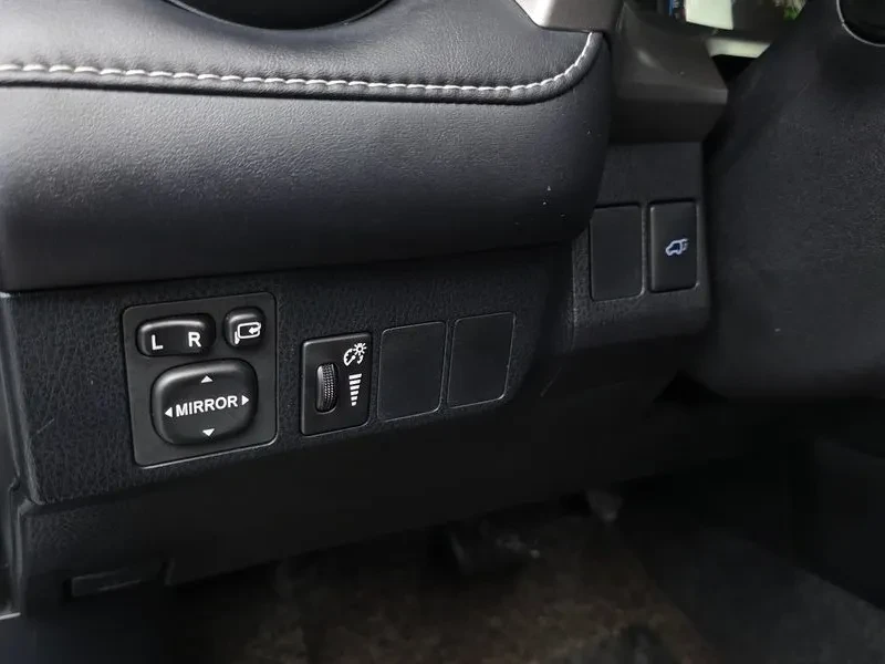Toyota Rav4 2.5 4Wd Hybrid , снимка 12 - Автомобили и джипове - 56131003