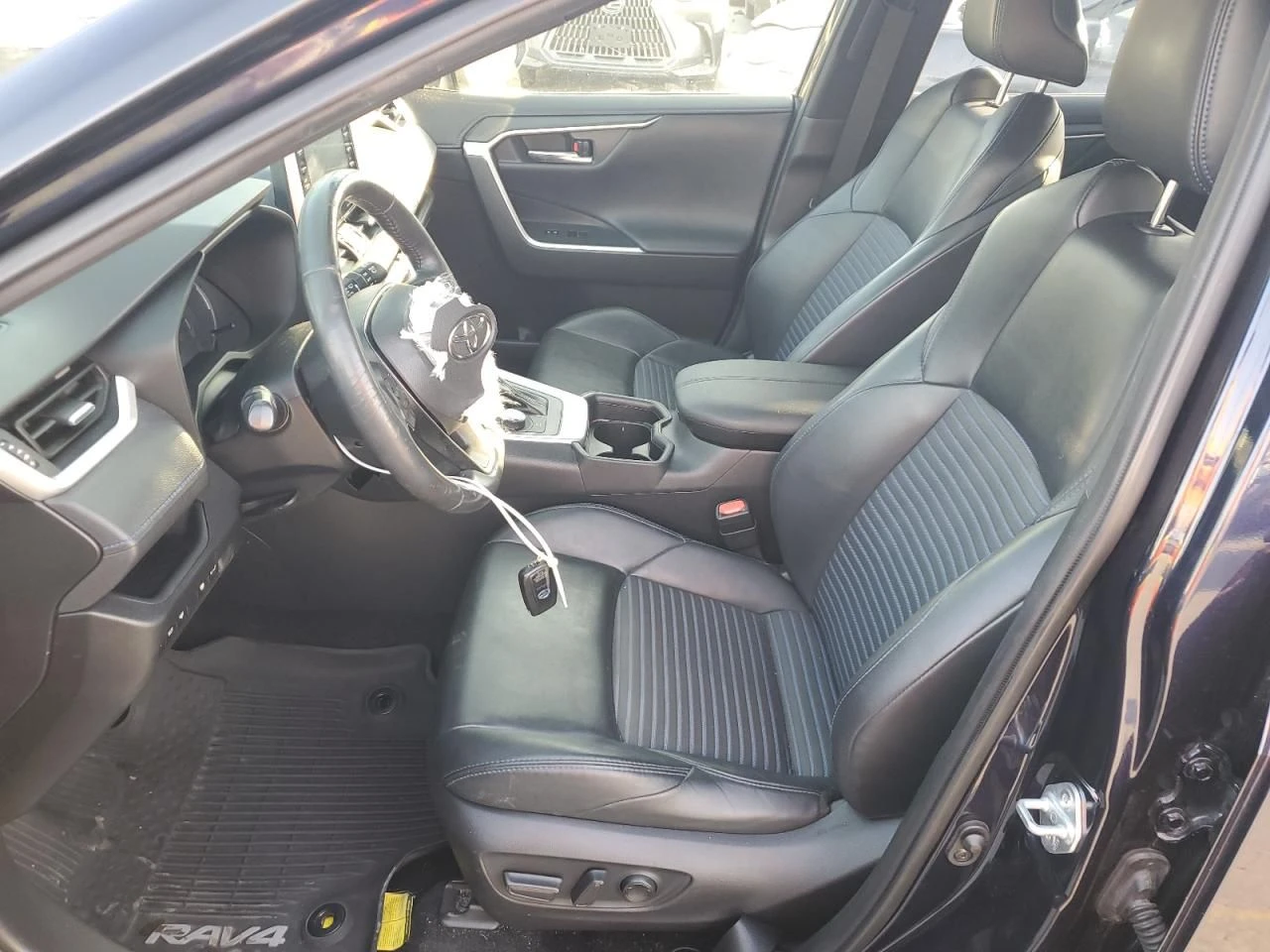 Toyota Rav4  - изображение 7