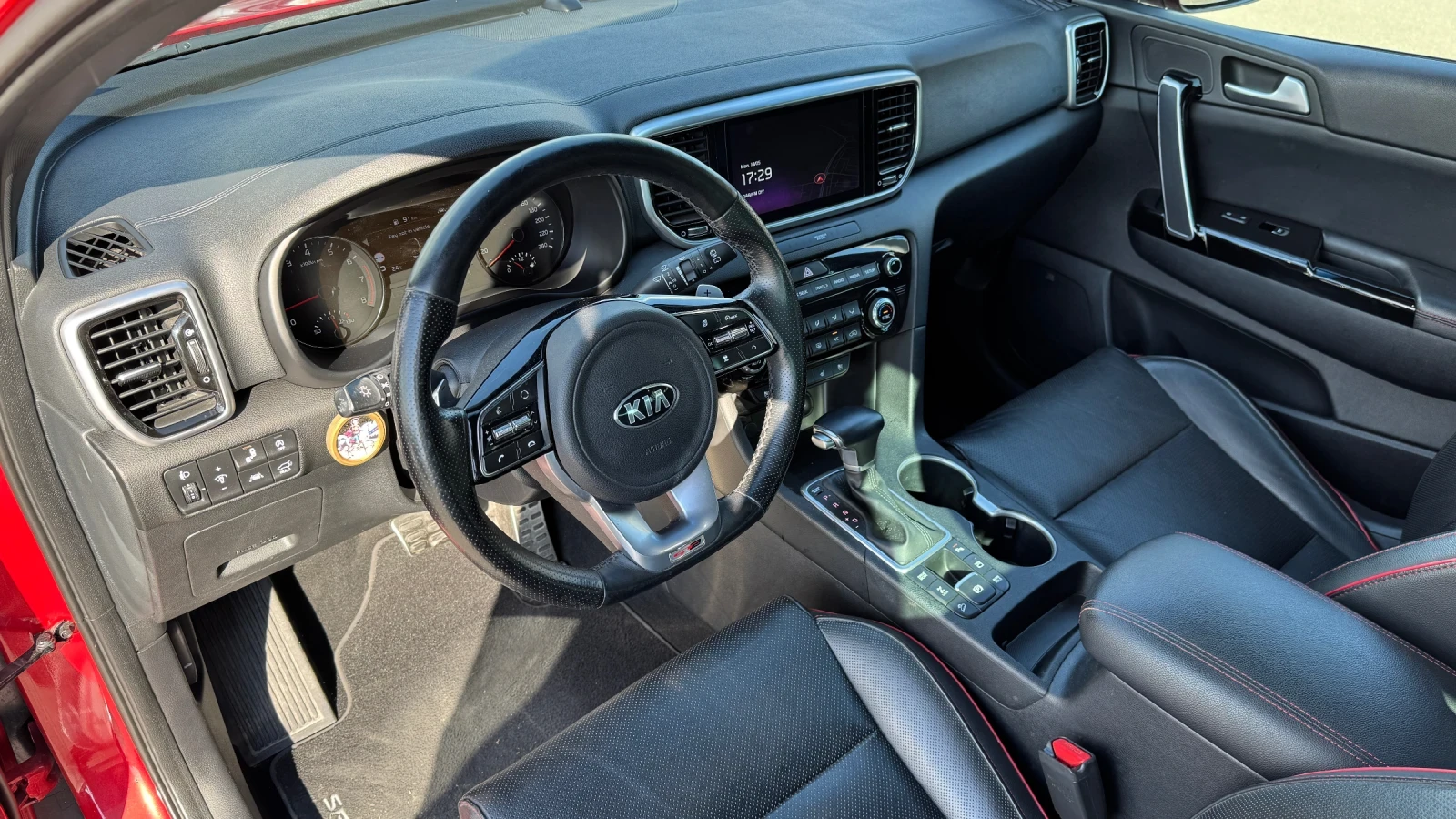 Kia Sportage GT-line, снимка 10 - Автомобили и джипове - 54597405