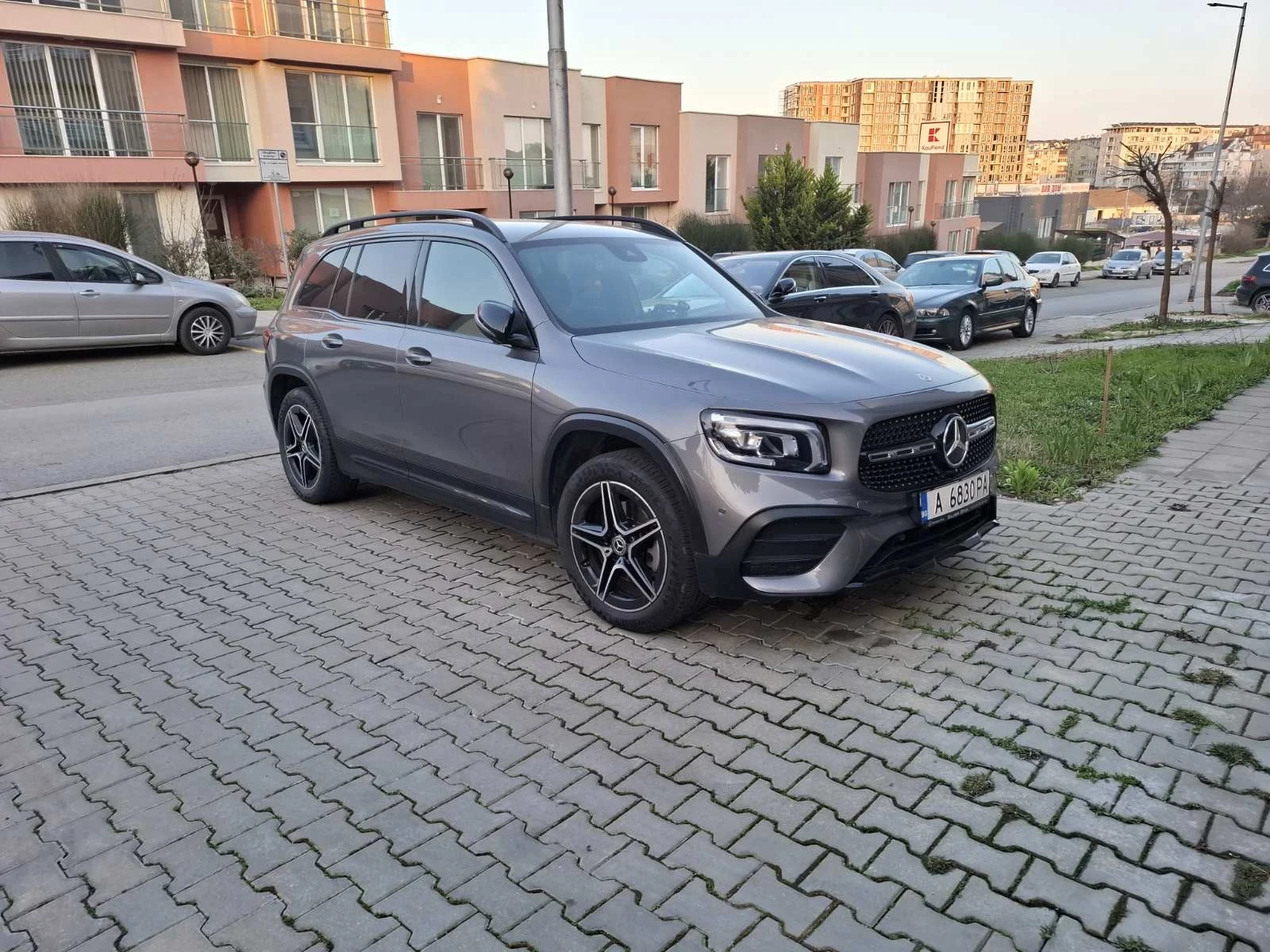 Mercedes-Benz GLB 250