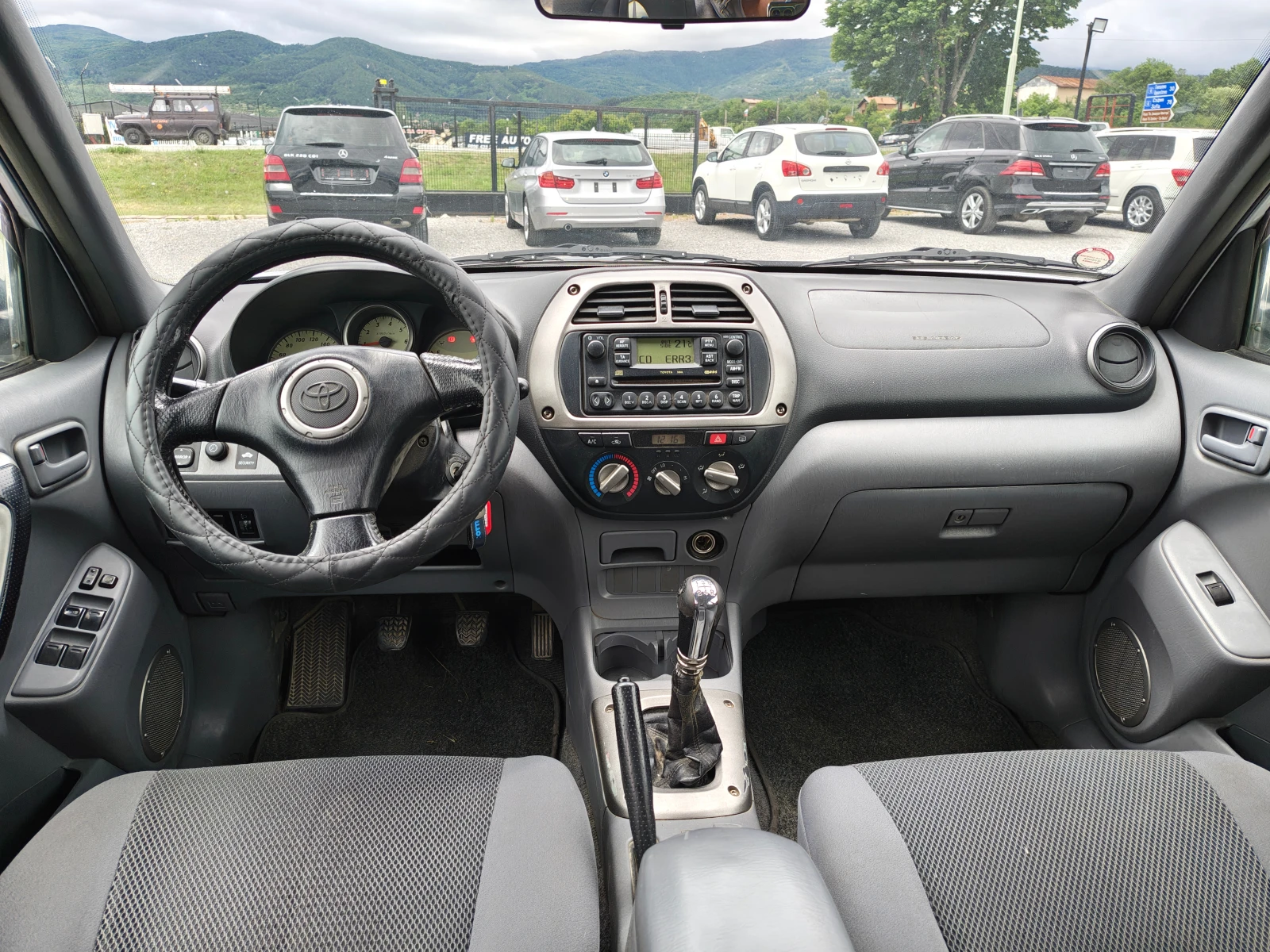 Toyota Rav4 2.0 D4D, снимка 15 - Автомобили и джипове - 54880248