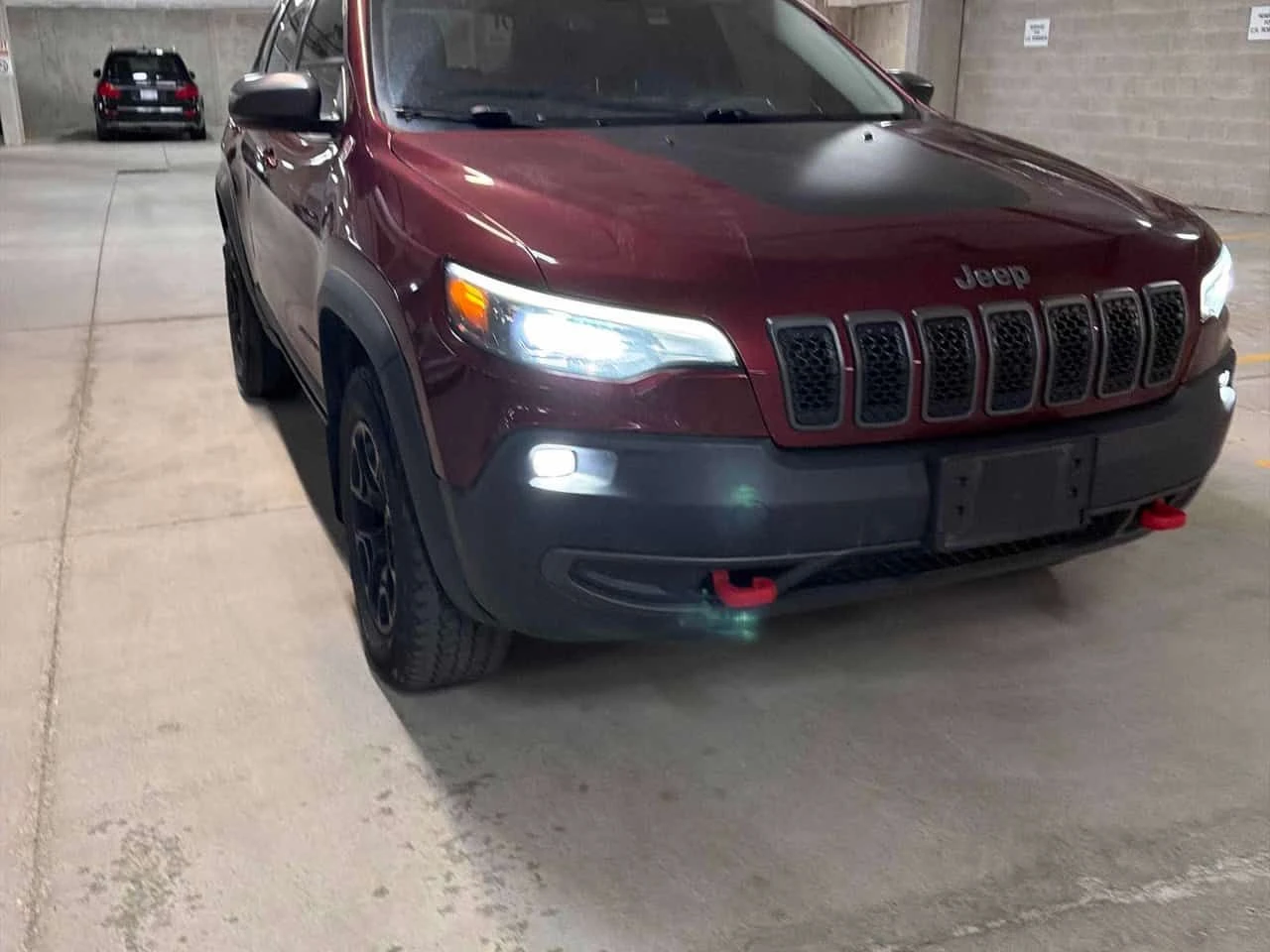 Jeep Cherokee * Trailhawk * CARFAX * БЕЗ ПЪРВОНАЧАЛНА ВНОСКА, снимка 11 - Автомобили и джипове - 54964103