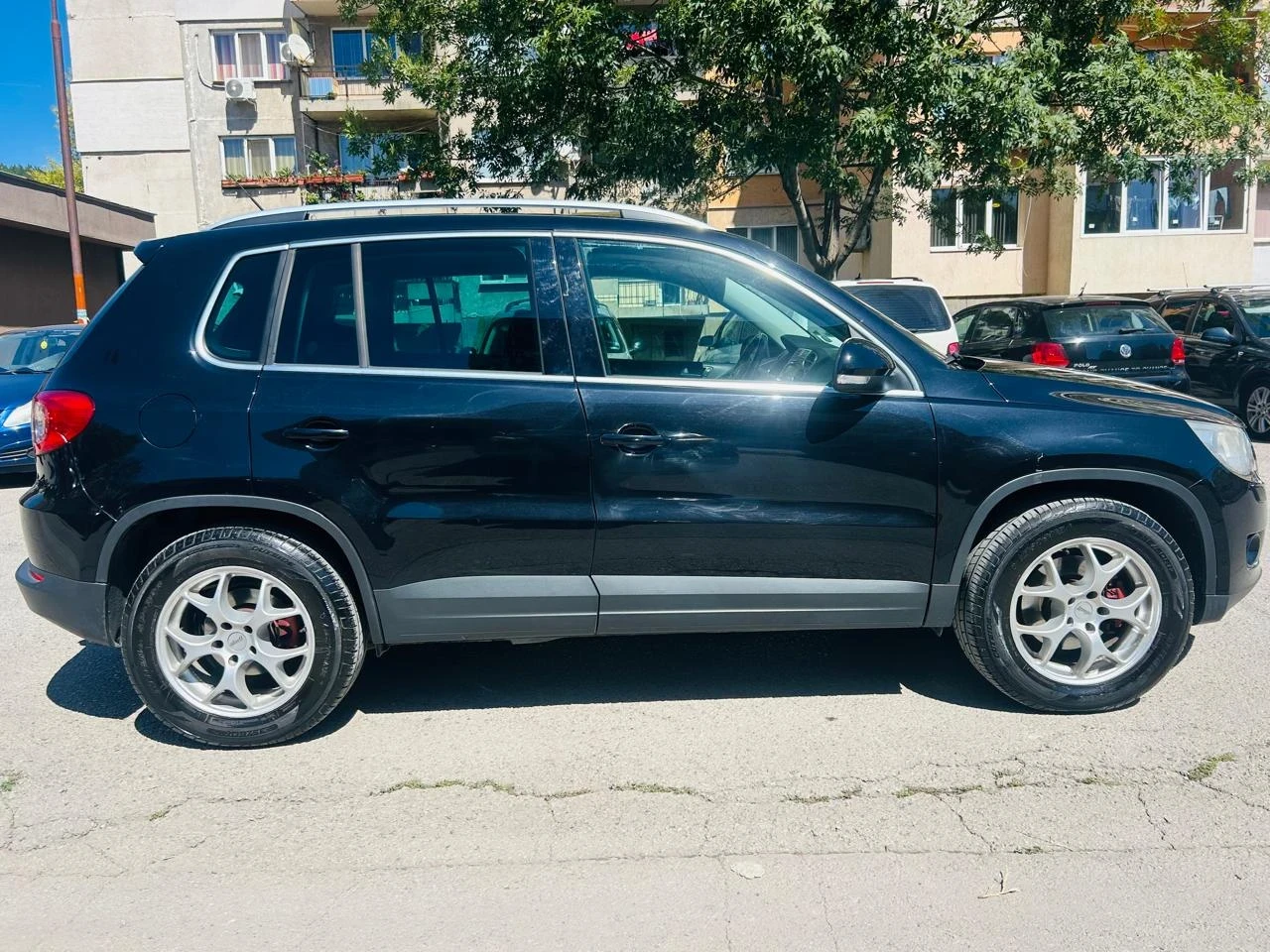 VW Tiguan, снимка 3 - Автомобили и джипове - 55374045