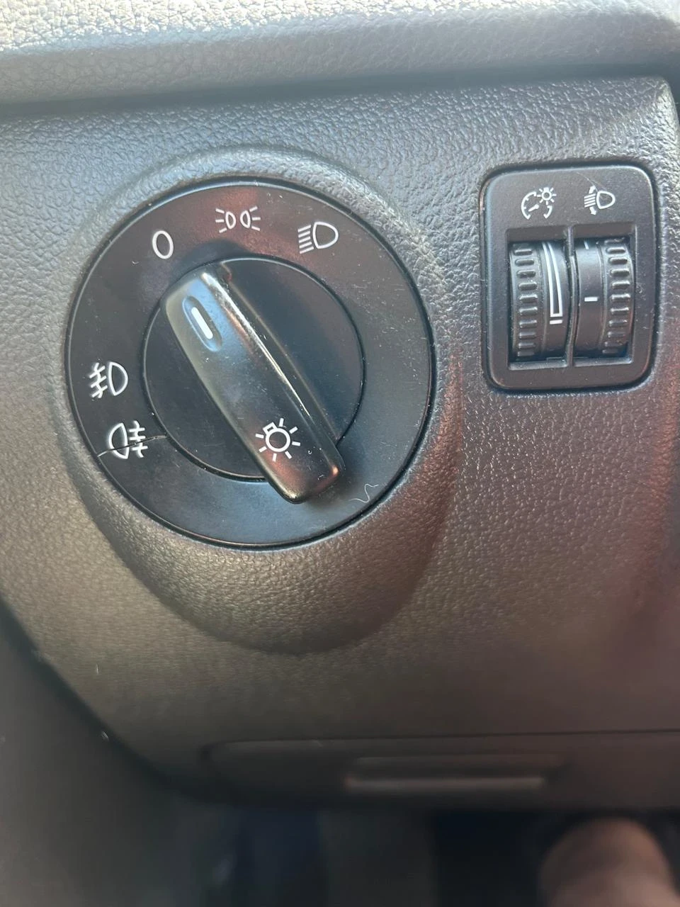 VW Tiguan, снимка 10 - Автомобили и джипове - 55374045