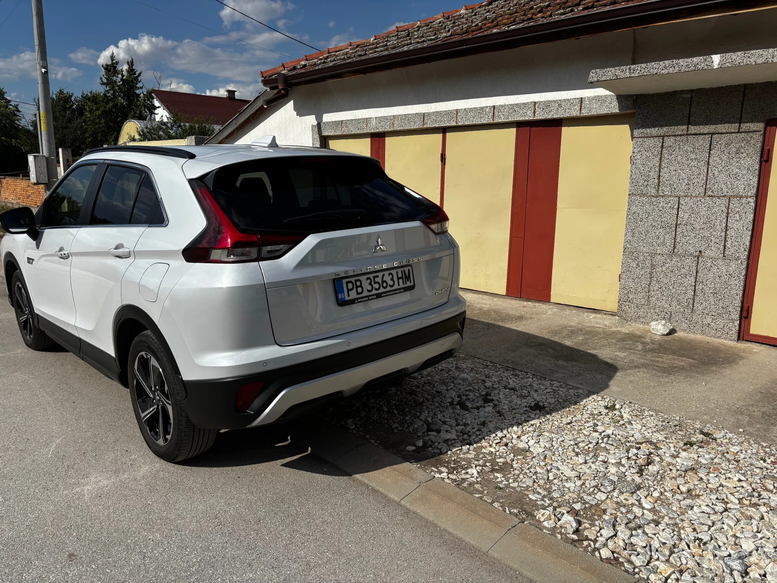 Mitsubishi Eclipse Cross PHEV Instyle (4x4), снимка 8 - Автомобили и джипове - 55409636