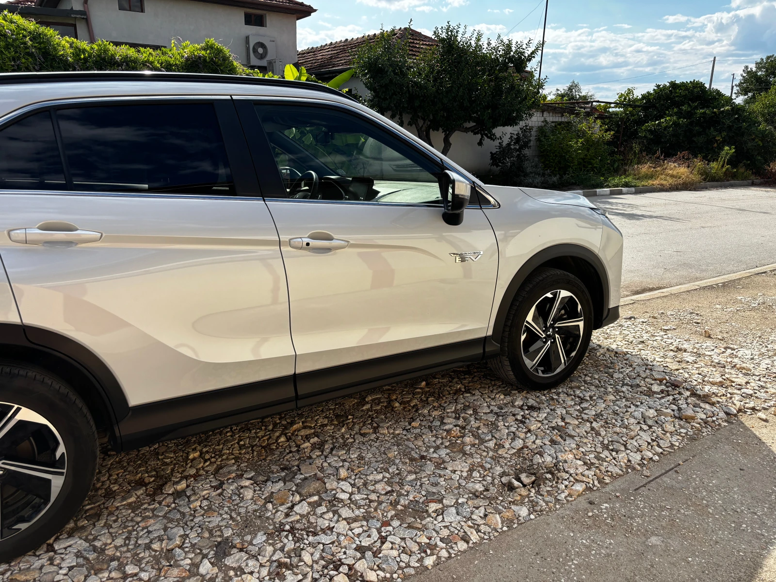 Mitsubishi Eclipse Cross PHEV Instyle (4x4), снимка 10 - Автомобили и джипове - 55409636