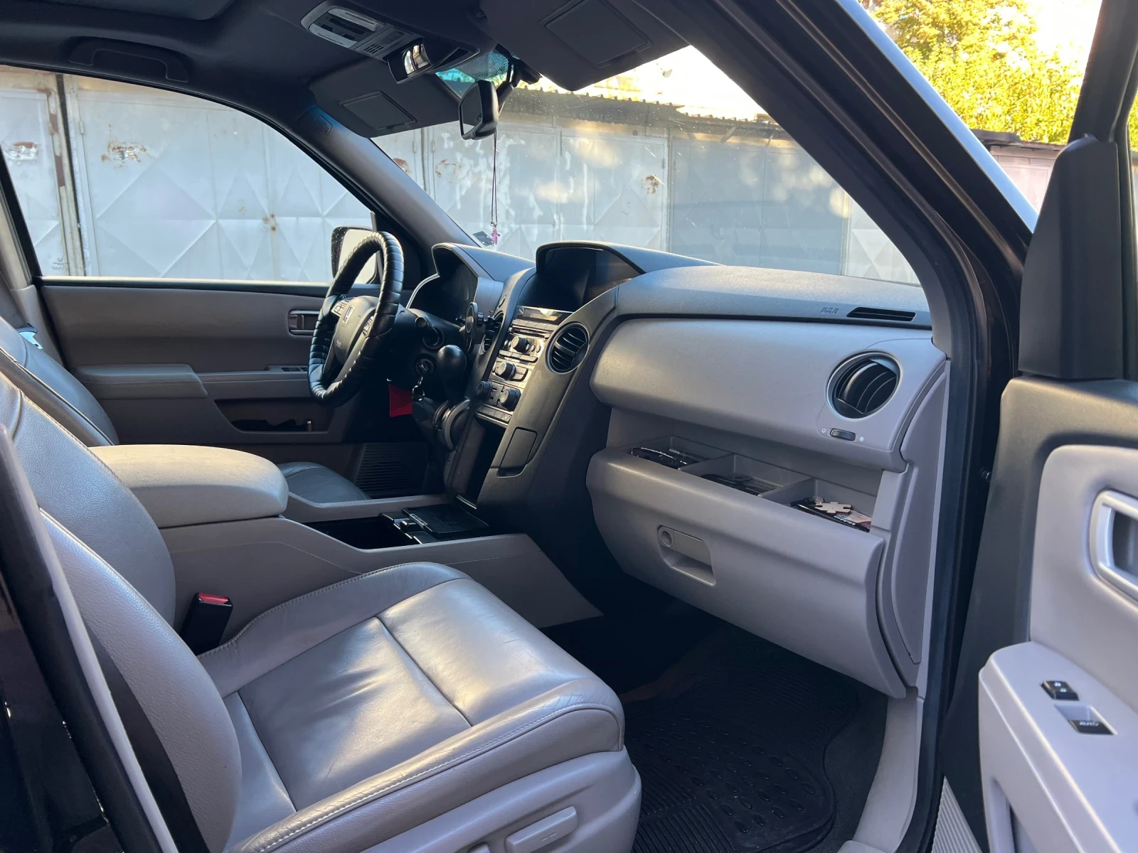 Honda Pilot EX-L Touring, снимка 8 - Автомобили и джипове - 56350159