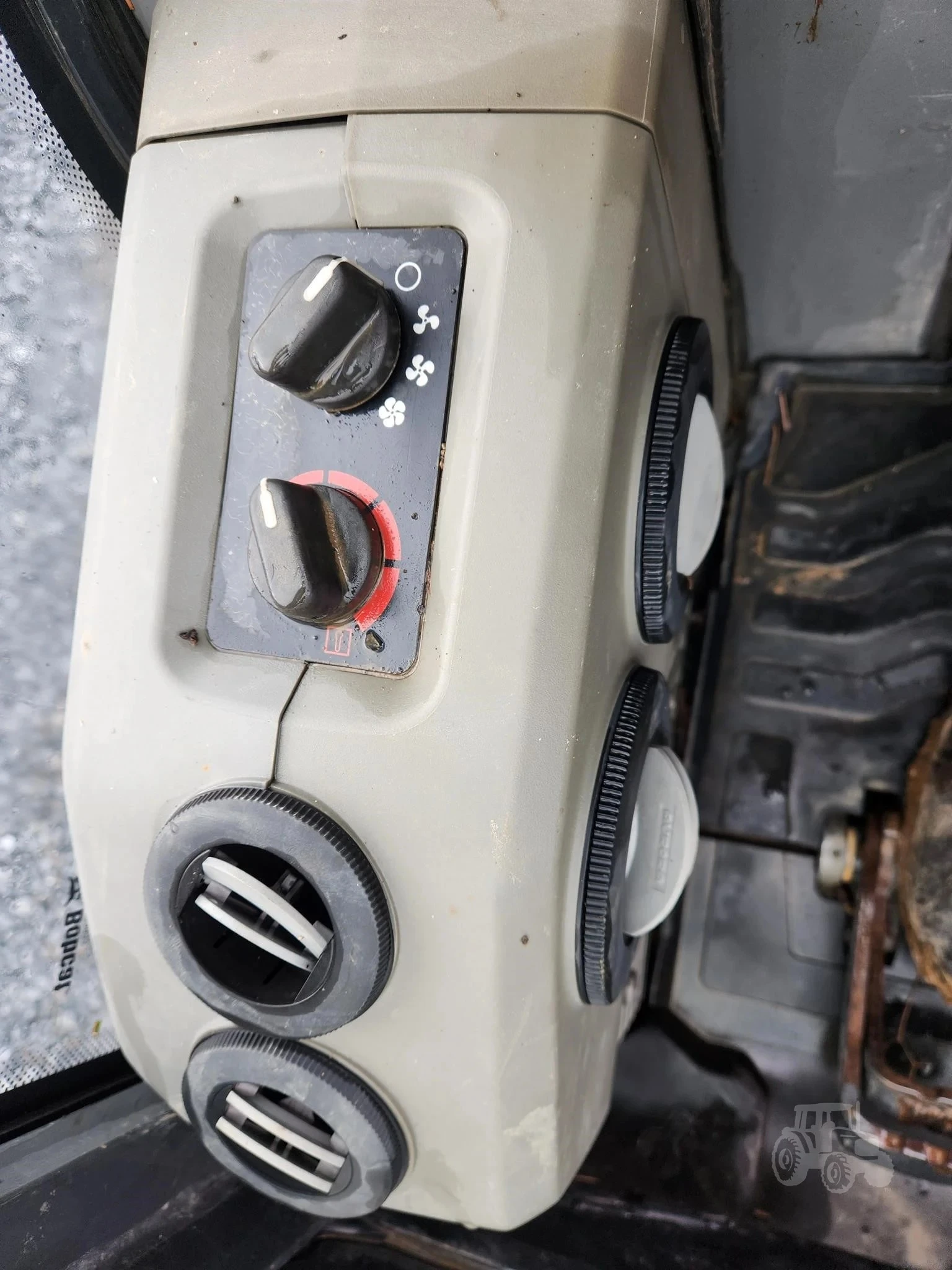 Багер Bobcat E20 - изображение 9