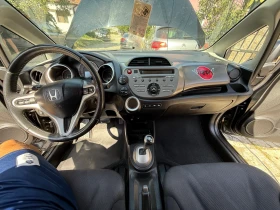 Honda Jazz 1.4 бензин/автомат, снимка 11
