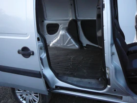 Fiat Doblo 1.9 JTD Клима, снимка 9