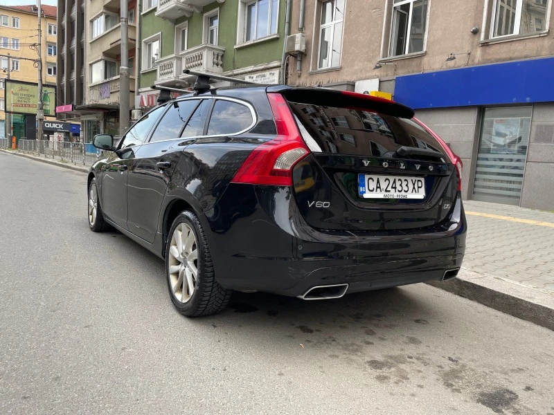 Volvo V60, снимка 4 - Автомобили и джипове - 47811516