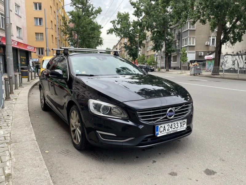 Volvo V60, снимка 1 - Автомобили и джипове - 47811516