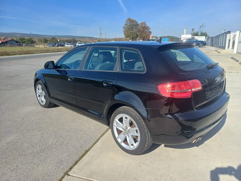 Audi A3 2.0 TDI SPORTBACK, снимка 2 - Автомобили и джипове - 47730941