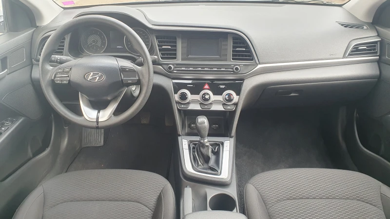 Hyundai Elantra 2.0 i DOHC, снимка 7 - Автомобили и джипове - 48222817