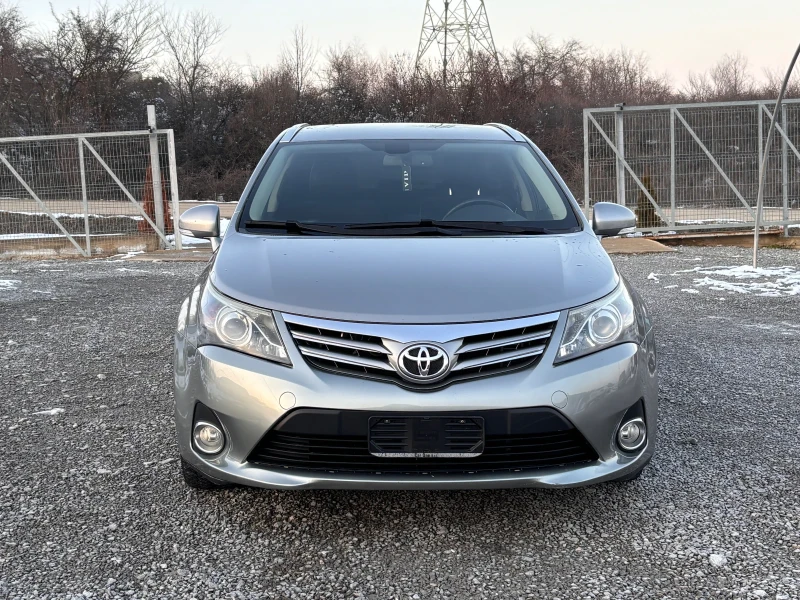 Toyota Avensis 2.0 Facelift/камера за задно, снимка 1 - Автомобили и джипове - 49219251