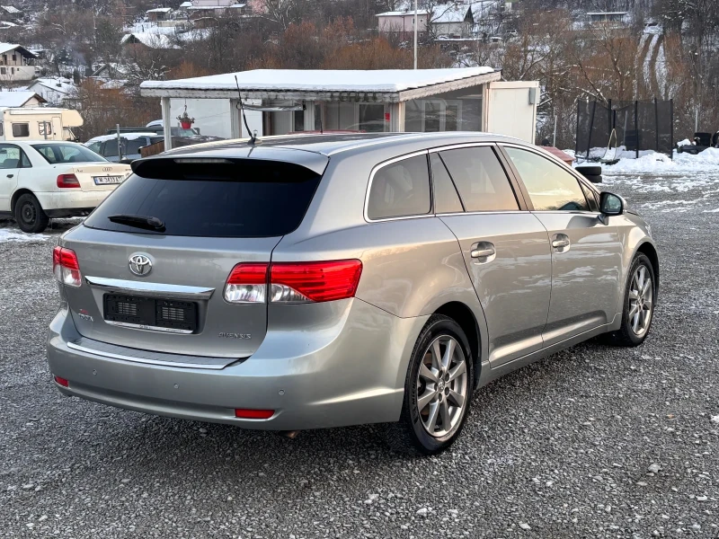 Toyota Avensis 2.0 Facelift/камера за задно, снимка 5 - Автомобили и джипове - 49219251