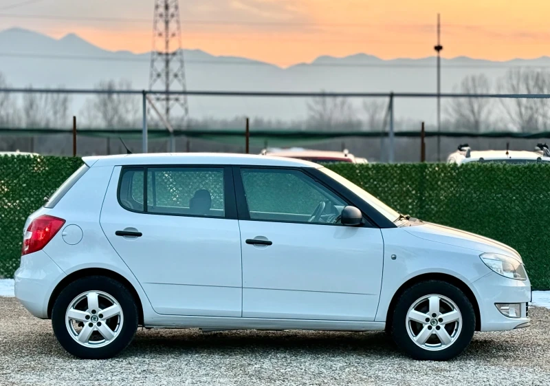 Skoda Fabia 1.6TDi EURO 5, снимка 8 - Автомобили и джипове - 49263423