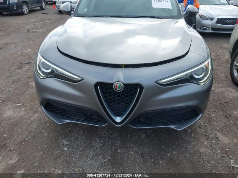 Alfa Romeo Stelvio 2.0L I-4 DI, VVT, TURBO, 280HP All Wheel Drive, снимка 4 - Автомобили и джипове - 49563568