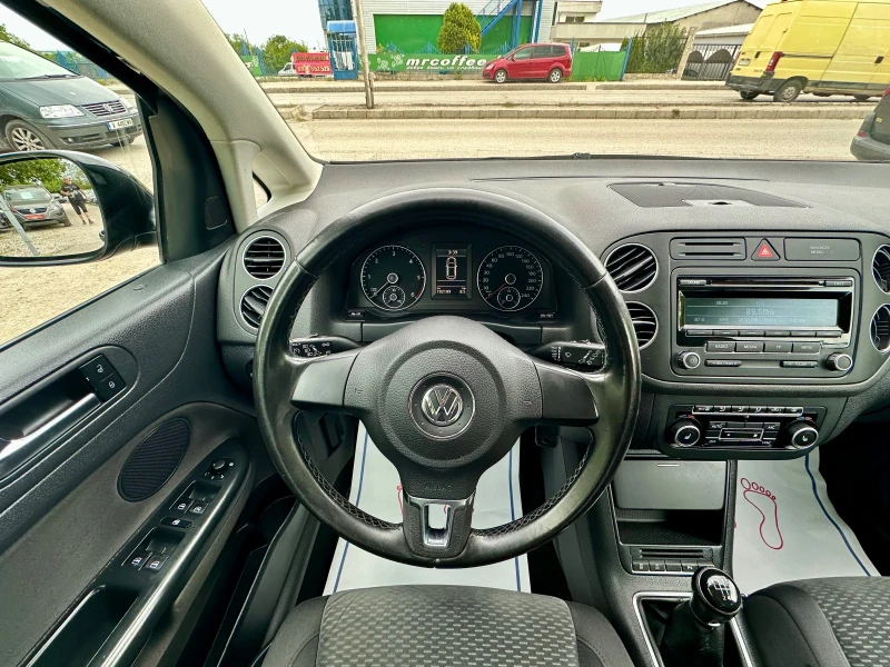 VW Golf Plus 1.6 TDI, снимка 10 - Автомобили и джипове - 50172221