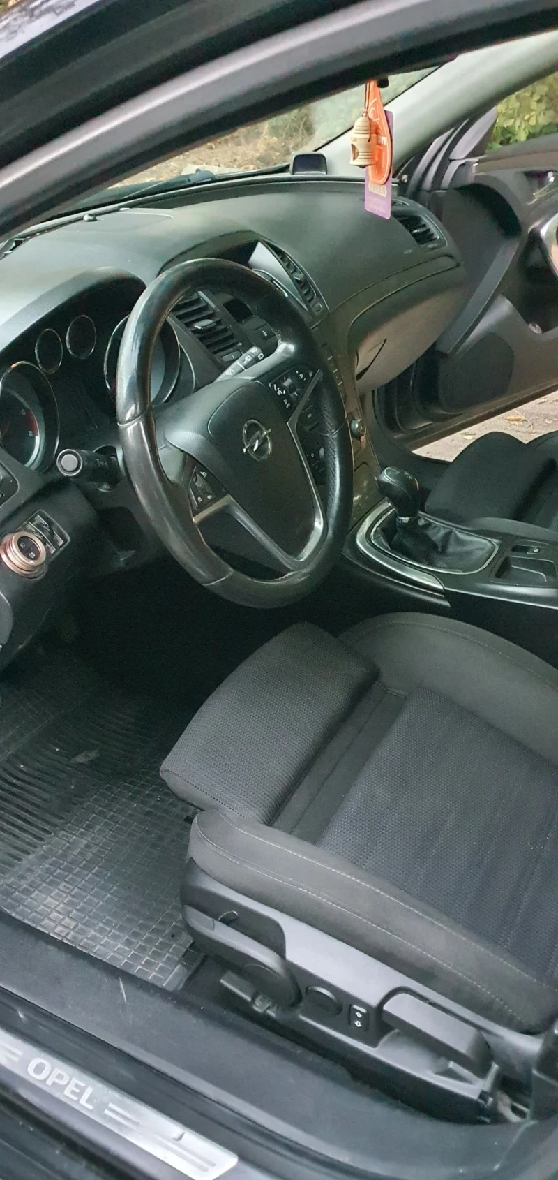 Opel Insignia Дизел Ръчка обслужена , снимка 16 - Автомобили и джипове - 52254742