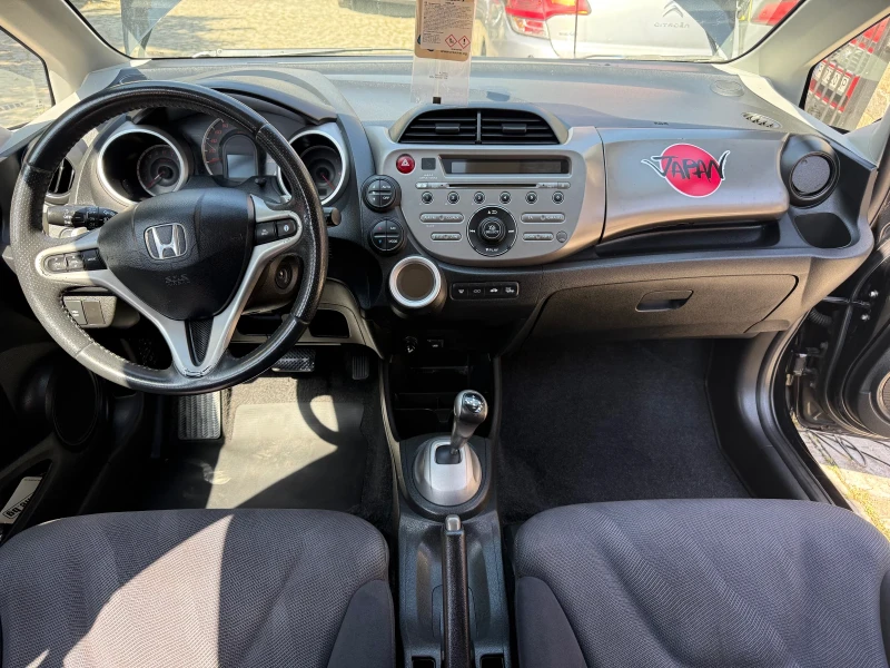 Honda Jazz 1.4 бензин/автомат, снимка 12 - Автомобили и джипове - 52426773