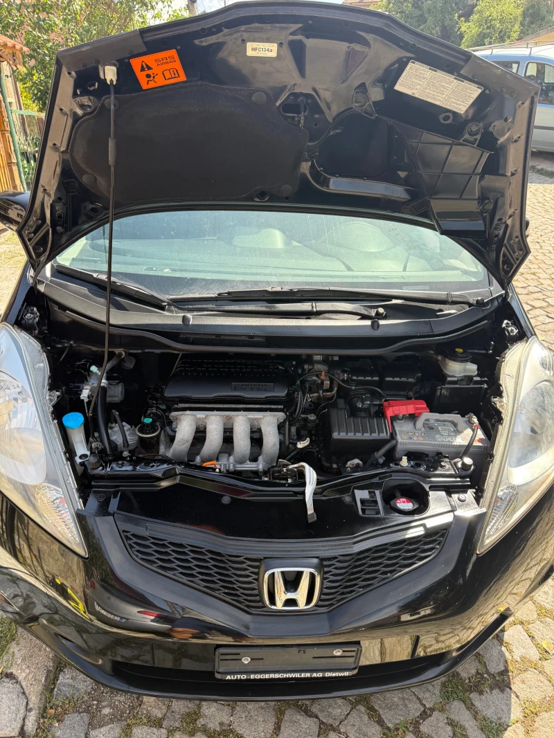 Honda Jazz 1.4 бензин/автомат, снимка 2 - Автомобили и джипове - 52426773