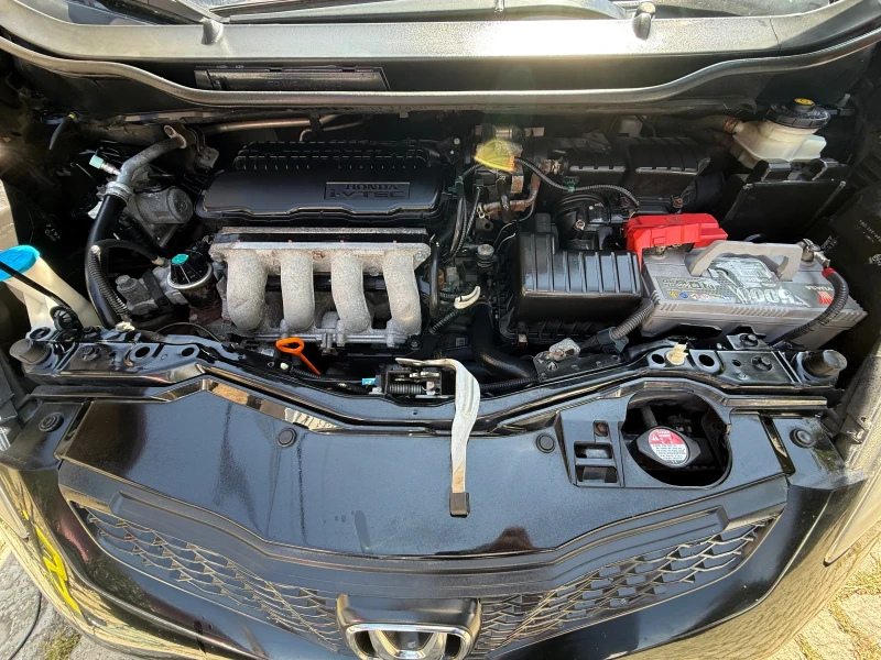 Honda Jazz 1.4 бензин/автомат, снимка 10 - Автомобили и джипове - 52426773
