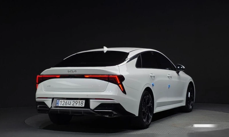 Kia K5 2.0 Prestige * НАЙ-ДОБРА ЦЕНА В БЪЛГАРИЯ* , снимка 2 - Автомобили и джипове - 52361098