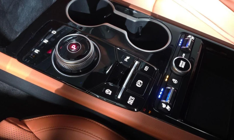 Kia K5 2.0 Prestige * НАЙ-ДОБРА ЦЕНА В БЪЛГАРИЯ* , снимка 9 - Автомобили и джипове - 52361098