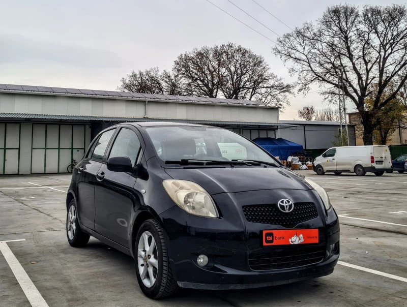 Toyota Yaris 1.0 68 к.с. * КЛИМАТИК* ЕВРО 4, снимка 3 - Автомобили и джипове - 52526747