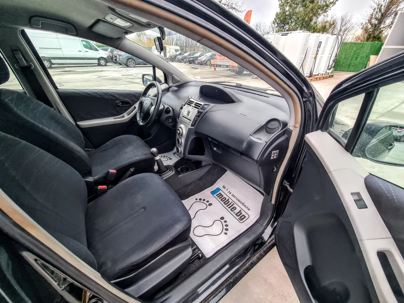 Toyota Yaris 1.0 68 к.с. * КЛИМАТИК* ЕВРО 4, снимка 15 - Автомобили и джипове - 52526747