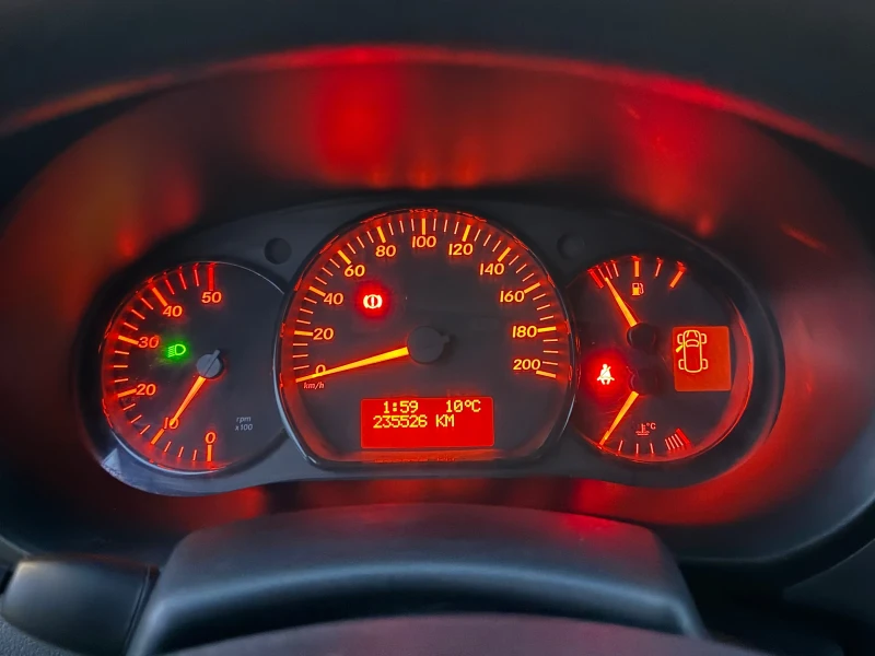 Mercedes-Benz Citan 109KA* 1.5dci* 90кс* КЛИМАТИК* АВТОПИЛОТ* ПАРКТРОН, снимка 14 - Автомобили и джипове - 52553080