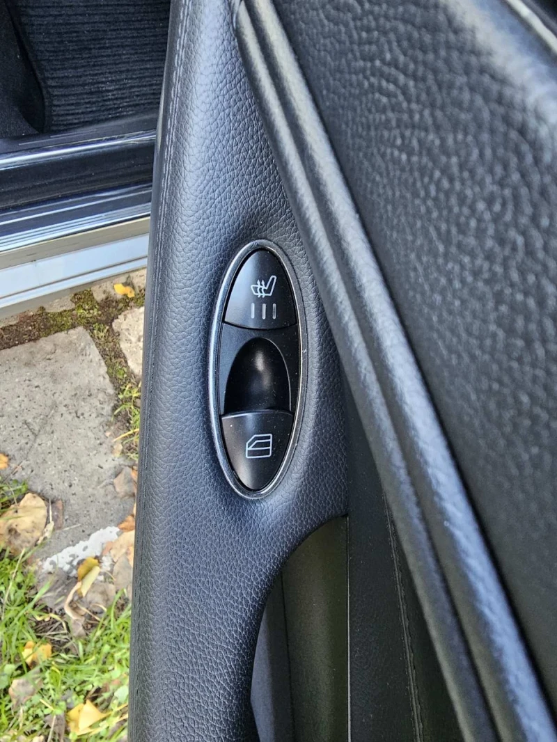 Mercedes-Benz CLS 350 FULL* OBDUHVANE* PODGREV* LIZING* , снимка 13 - Автомобили и джипове - 52628136