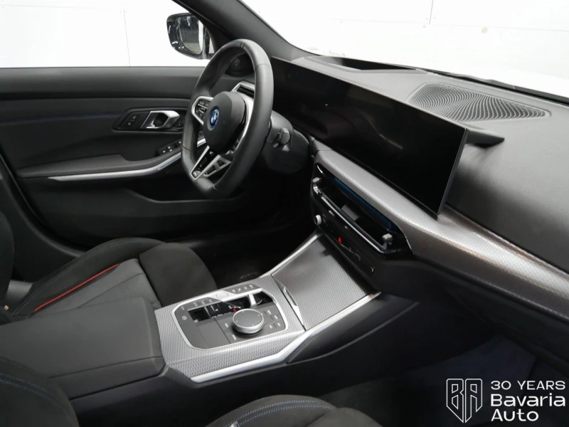 BMW 330 e Touring M Sport Paket Sportautomatic, снимка 7 - Автомобили и джипове - 52669221