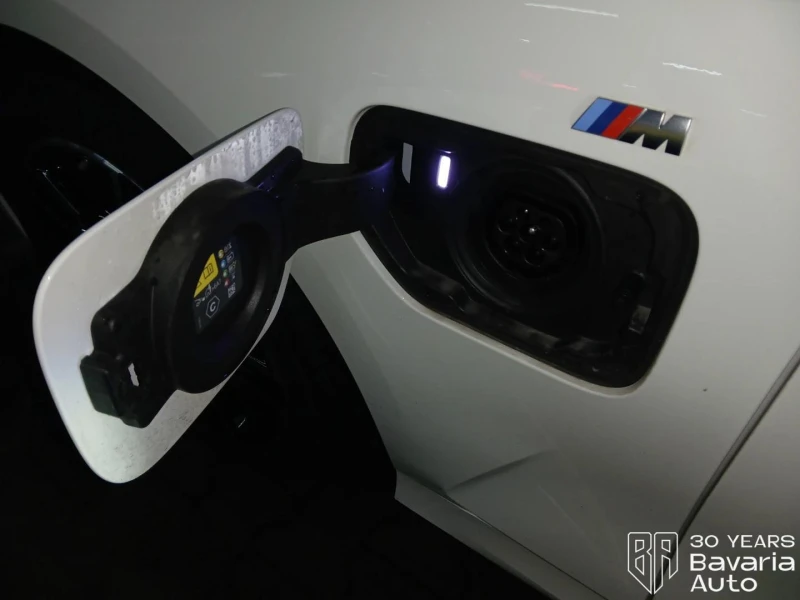 BMW 330 e Touring M Sport Paket Sportautomatic, снимка 14 - Автомобили и джипове - 52669221