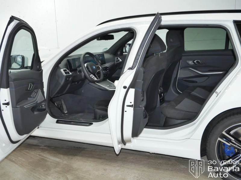 BMW 330 e Touring M Sport Paket Sportautomatic, снимка 5 - Автомобили и джипове - 52669221