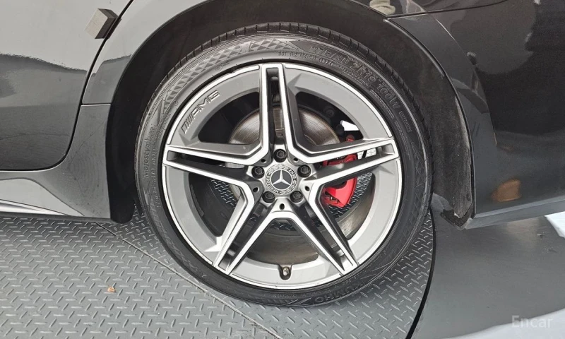 Mercedes-Benz CLS 300, снимка 5 - Автомобили и джипове - 52731508