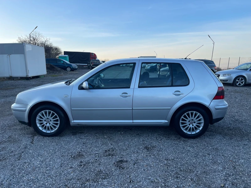 VW Golf 1.6 Бензин/ Ръчка/ ГАЗ / Климатроник, снимка 5 - Автомобили и джипове - 52839927