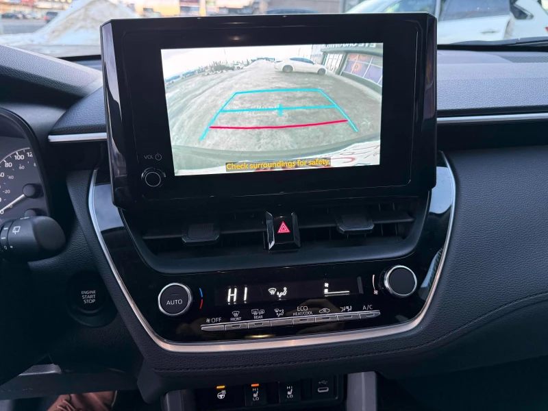 Toyota Corolla Cross LE * CARFAX* ОПЦИЯ ЗА ФИНАНСИРАНЕ* , снимка 11 - Автомобили и джипове - 53204336