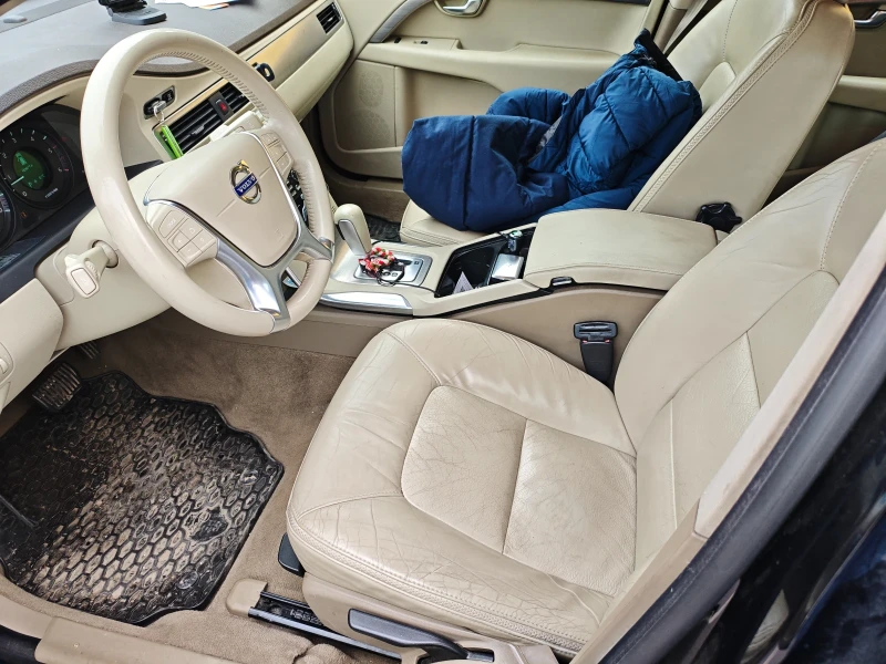 Volvo Xc70, снимка 11 - Автомобили и джипове - 53224641