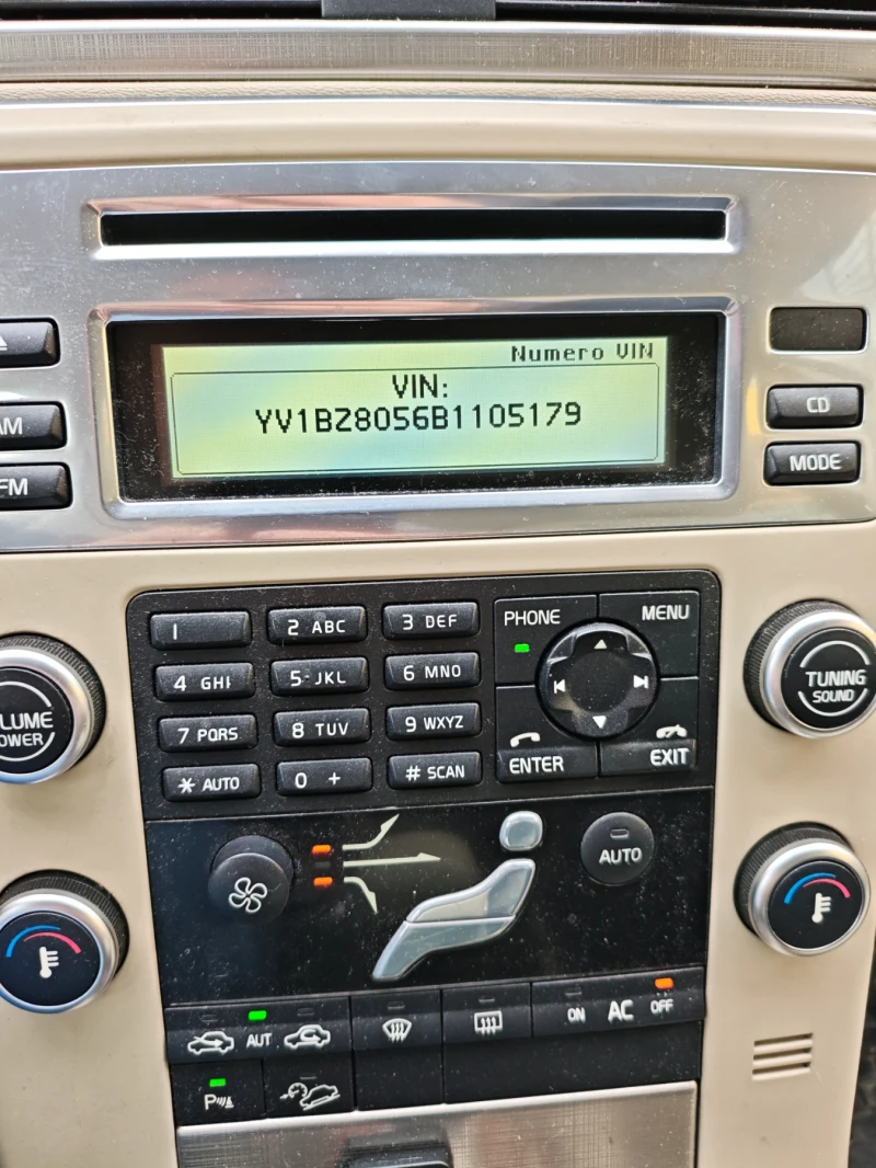 Volvo Xc70, снимка 10 - Автомобили и джипове - 53224641