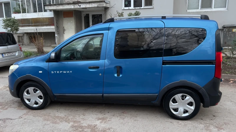 Dacia Dokker Stepway, снимка 4 - Автомобили и джипове - 53436365