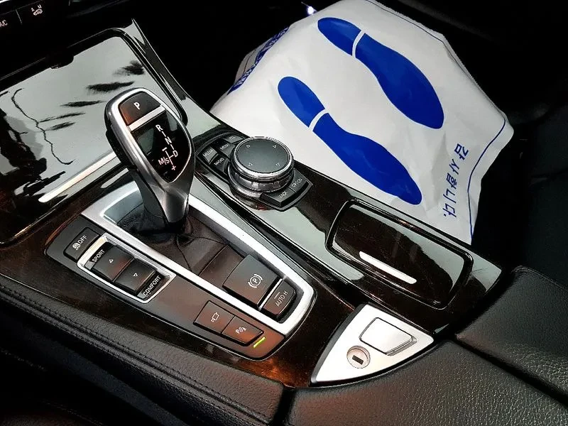 BMW 528 M Aerodynamics - САМО 30% АВАНС, снимка 9 - Автомобили и джипове - 55803169