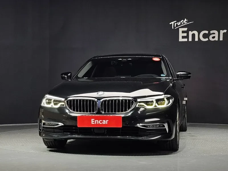 BMW 530E (G30)  Luxury, снимка 3 - Автомобили и джипове - 56532192